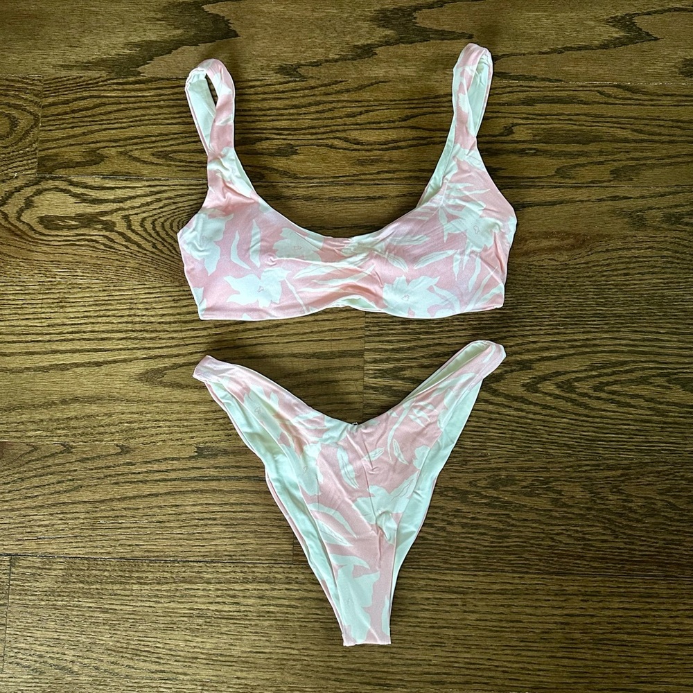 L*Space Paradise Blooms Bikini Set, Lizzie Top & Cabana Bottom, NWT